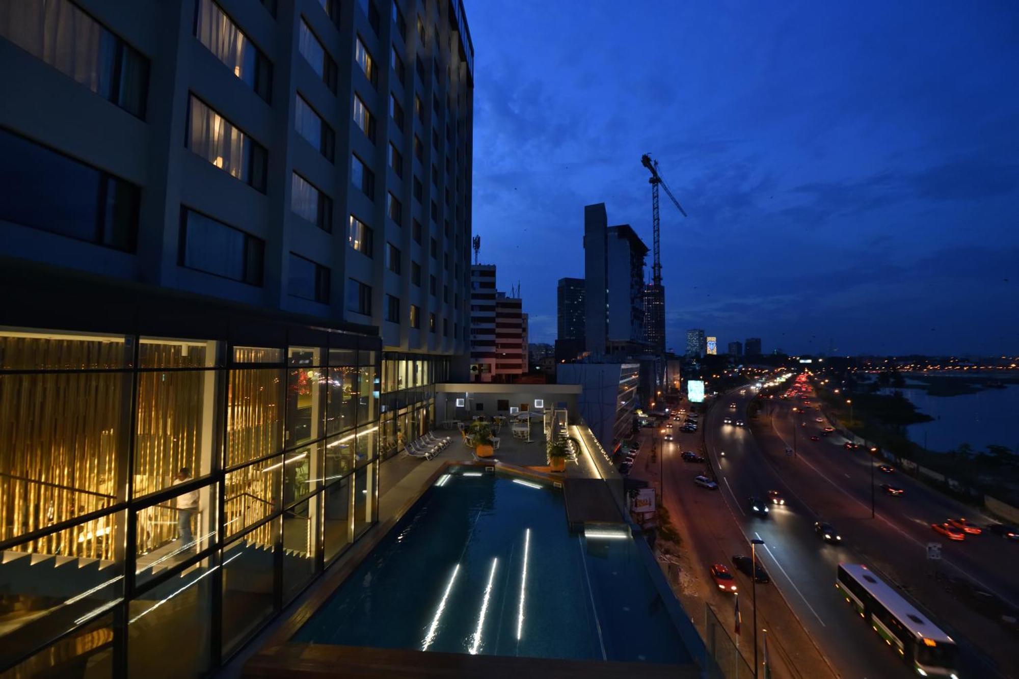 โฮเต็ล พูลแมน อาบีจาน Hotel ภายนอก รูปภาพ