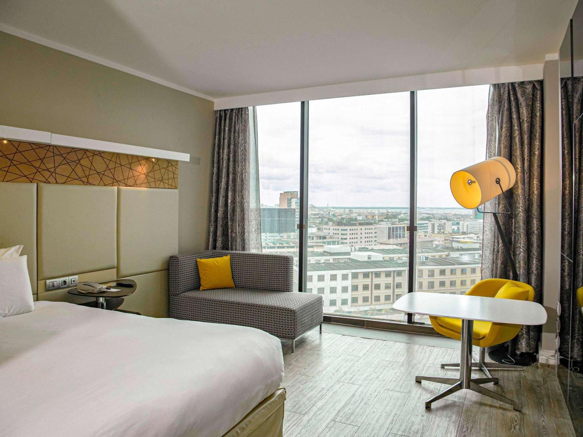 โฮเต็ล พูลแมน อาบีจาน Hotel ภายนอก รูปภาพ